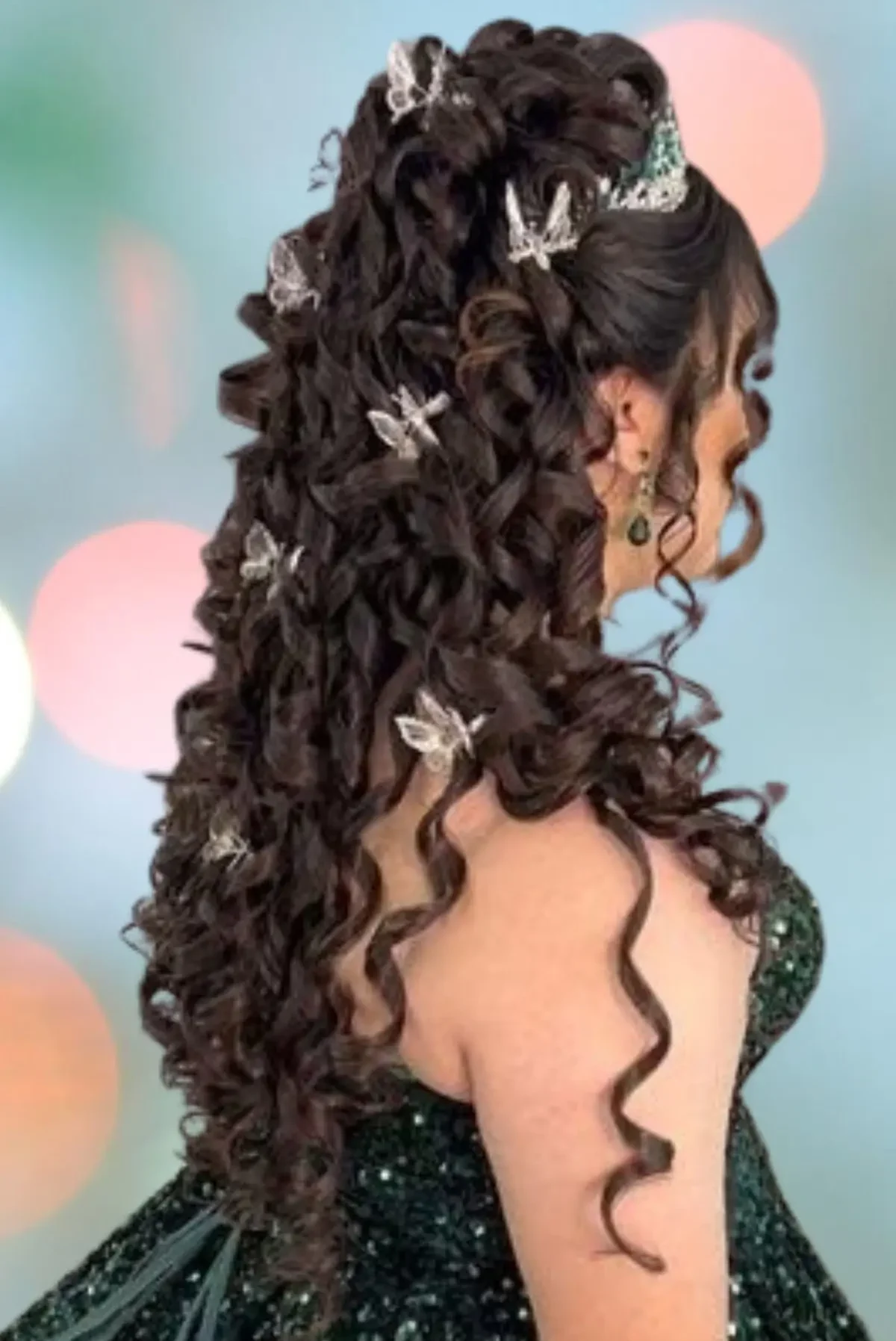 14 de peinados para quinceañeras invierno 2025