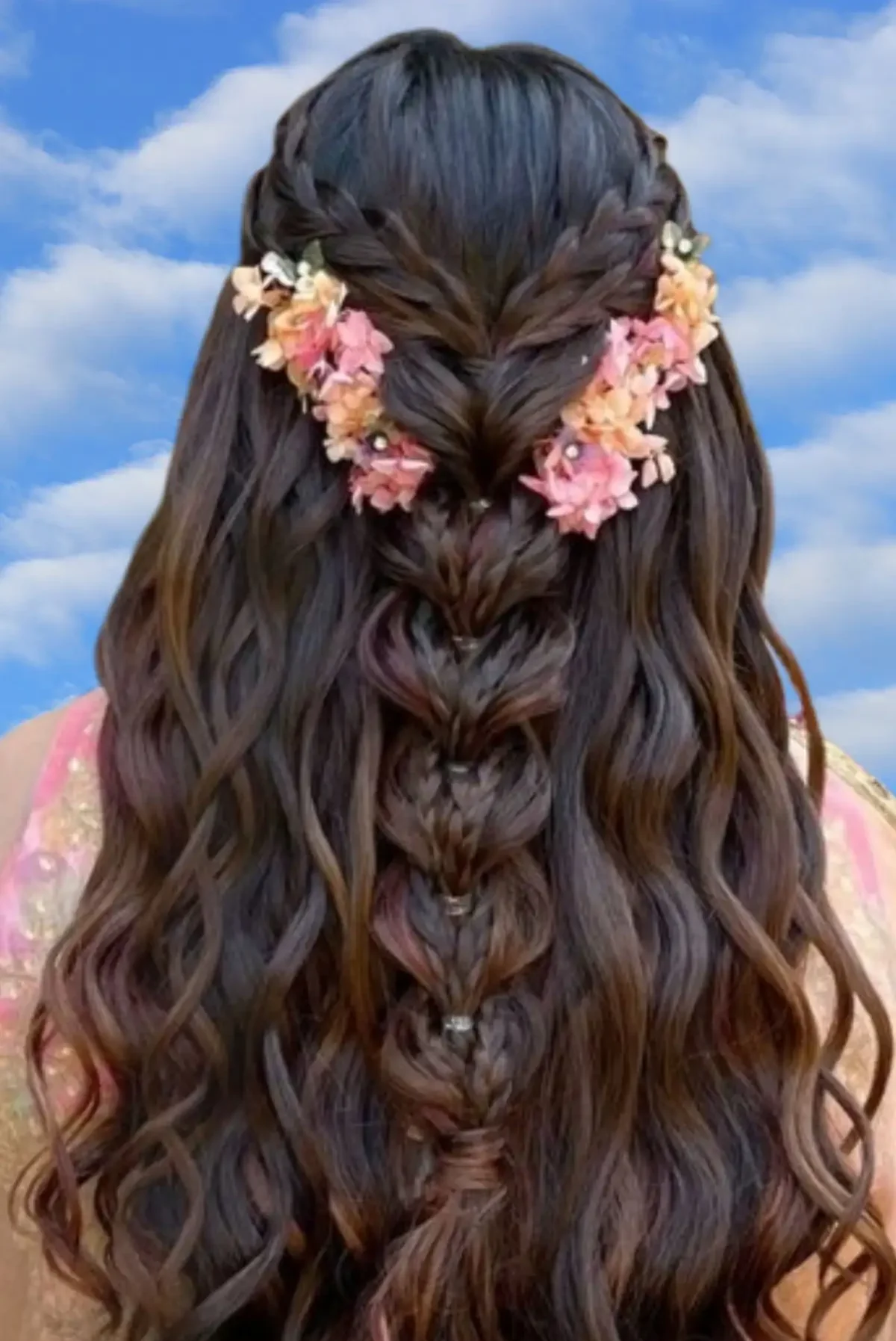 4 de Ideas de peinados para fiesta invernal quinceañera
