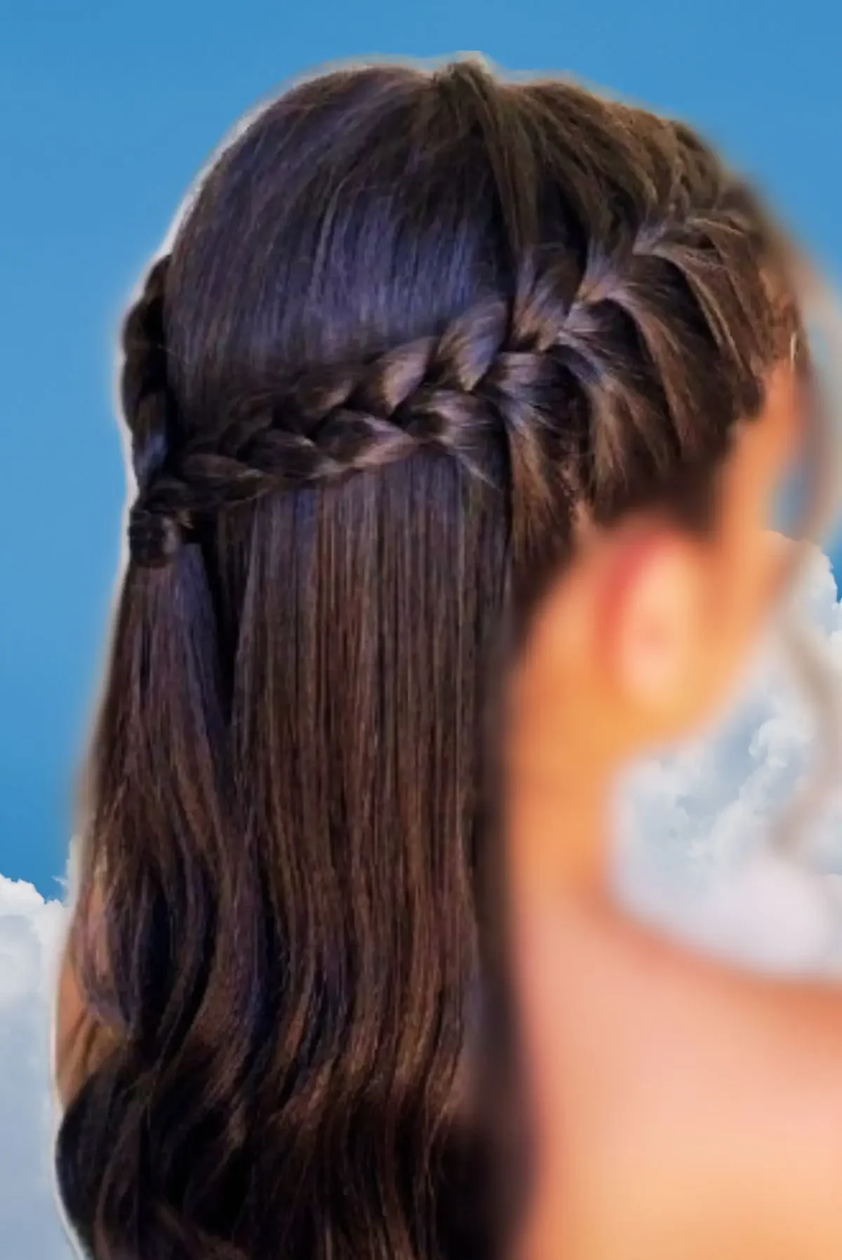 15 de peinados para quinceañeras invierno 2025